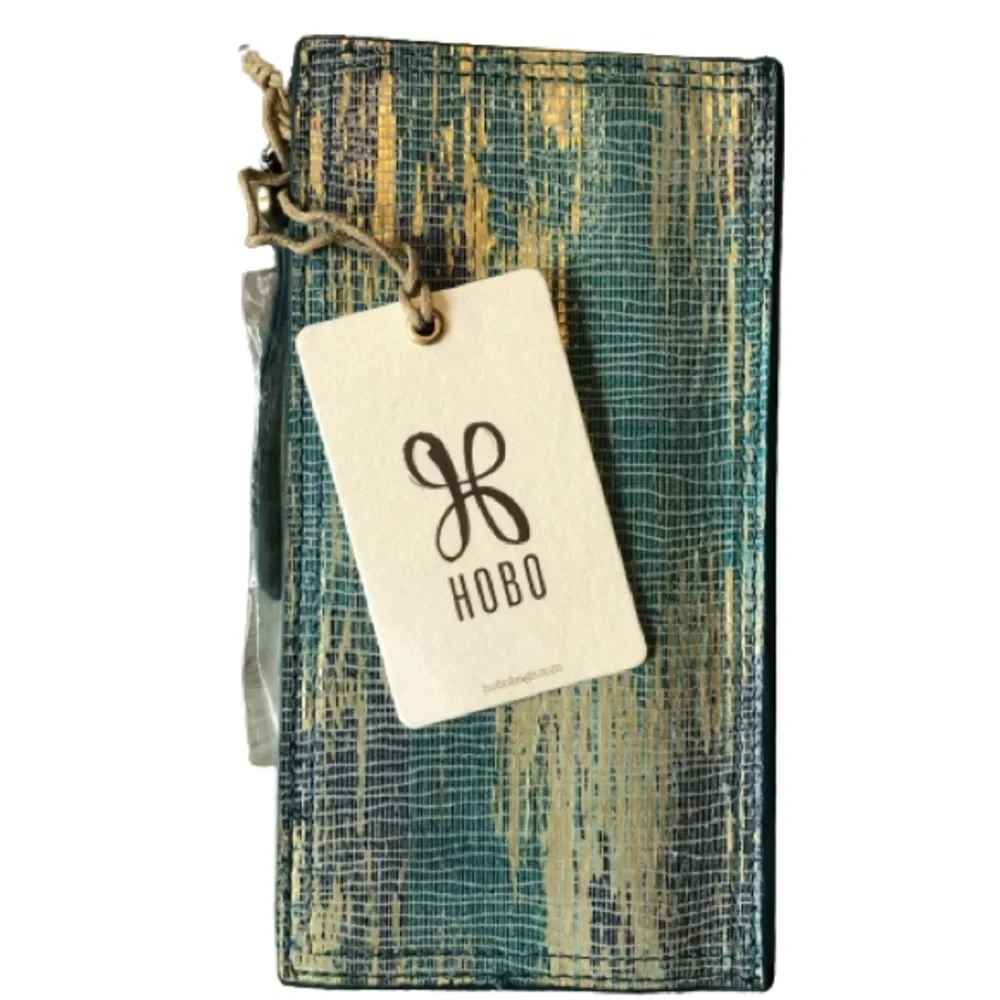 NWT HOBO Gracie Leather Wallet In Cracked Glass - Picture 2 of 13